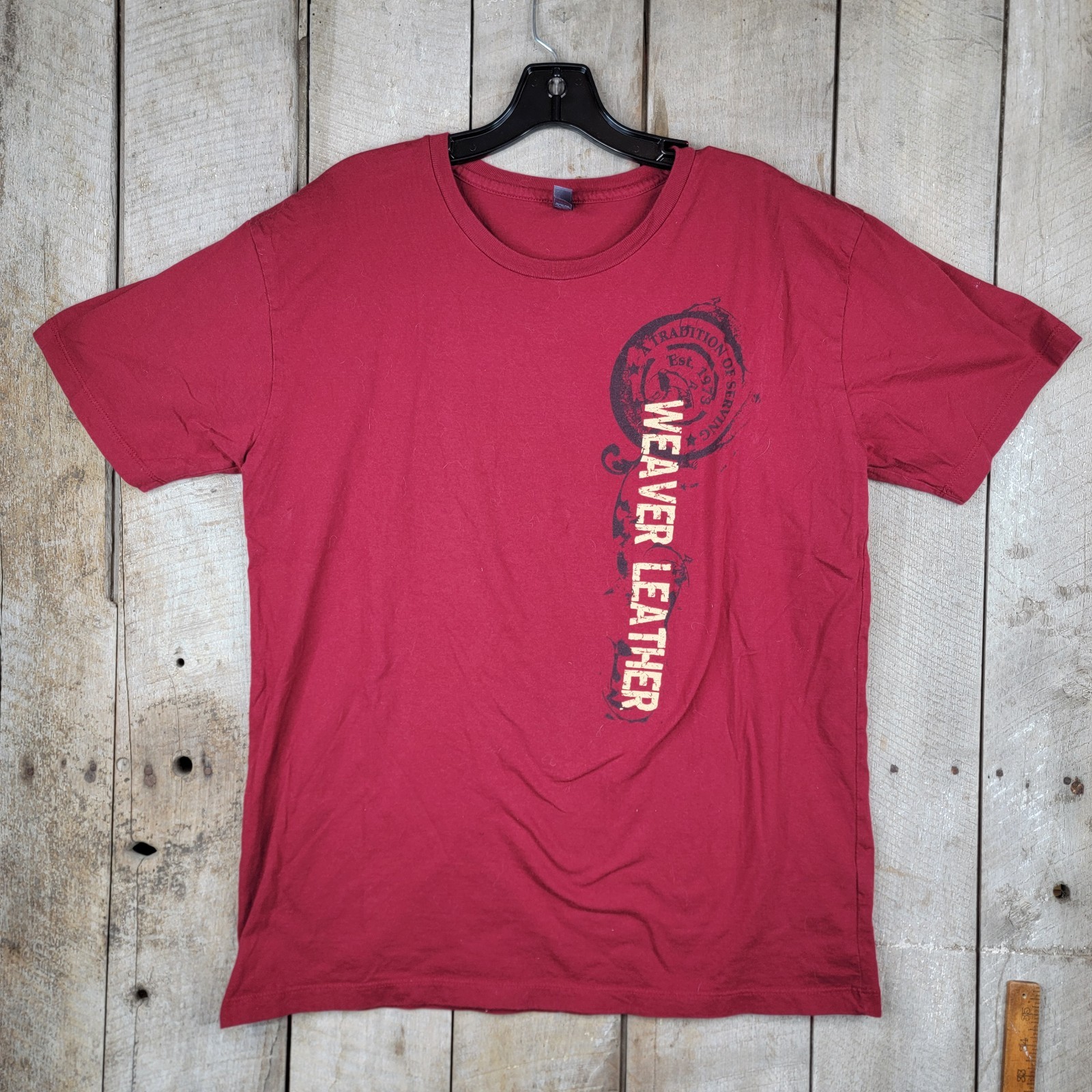 Weaver Leather Graphic T-Shirt Red Men’s Large District Made Workwear Ranch Tee