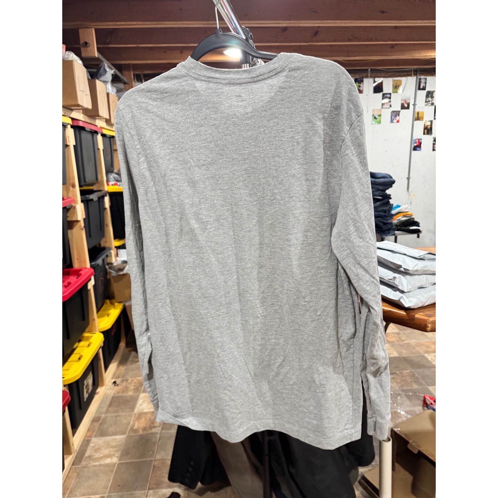 Nike Mens Long Sleeve T-Shirt Heather Gray Embroidered Logo Size XL AR5193-063