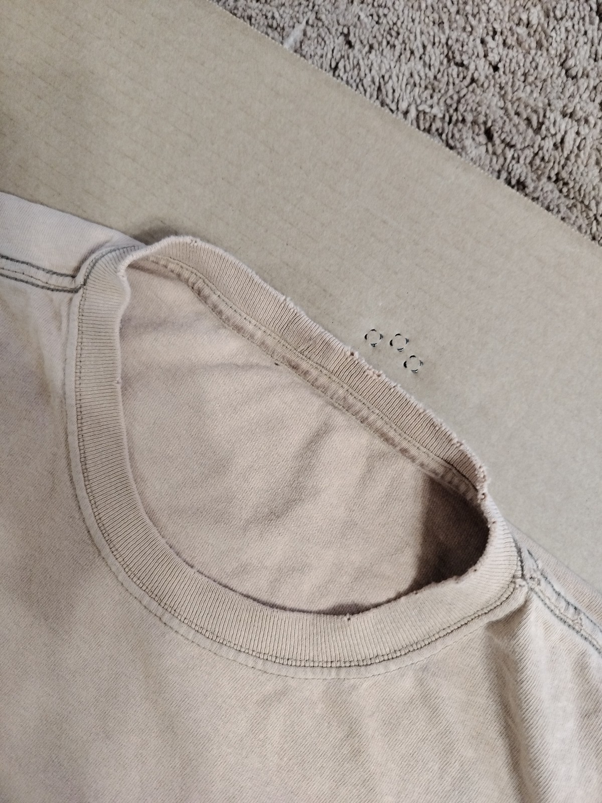 Older Distressed Carhartt Tee Men’s M 100% Cotton Pit 21 Length 27 Flaws