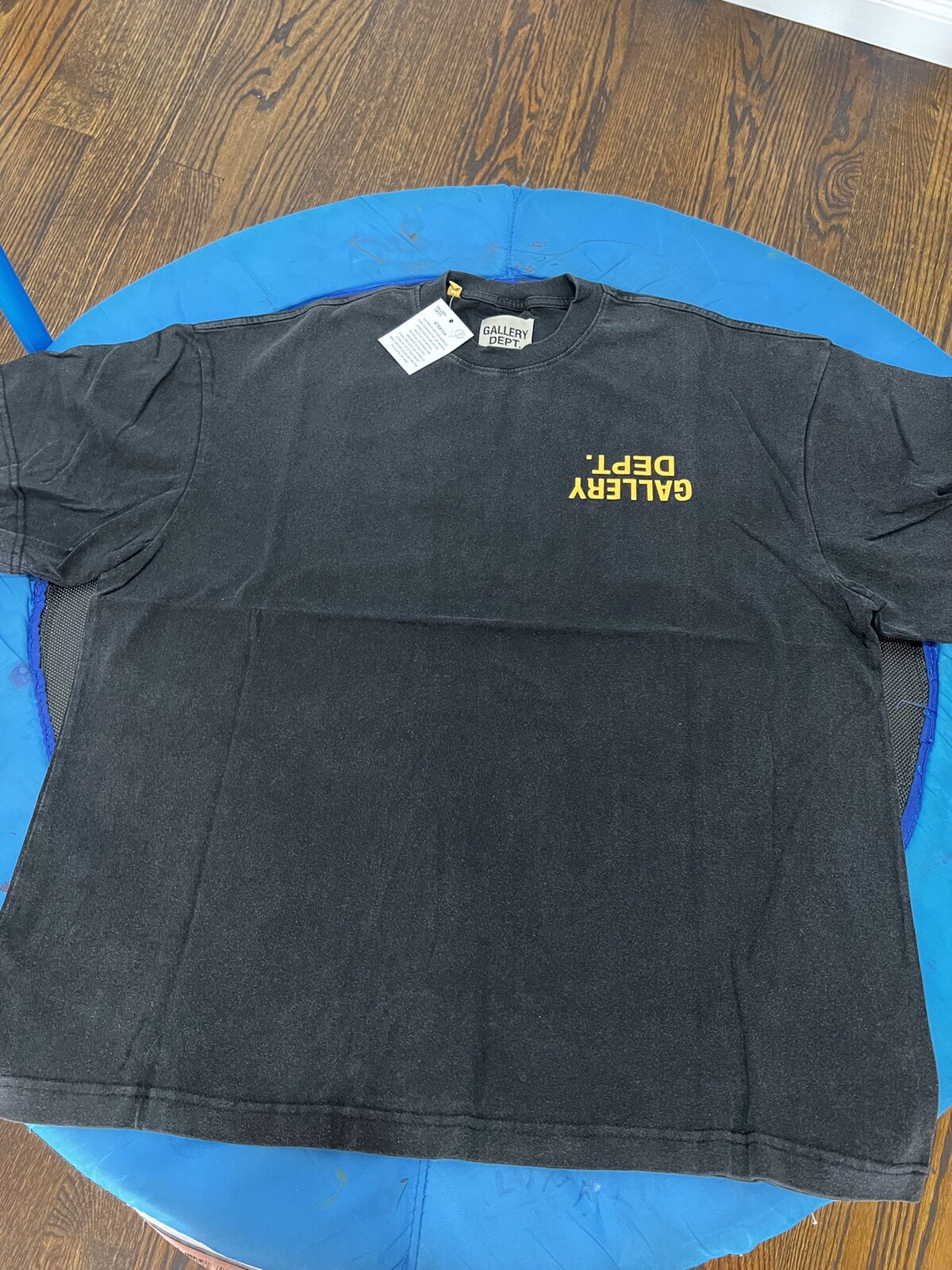 Gallery Dept Upside Down Short Sleeves Tshirt Color Black Size Medium
