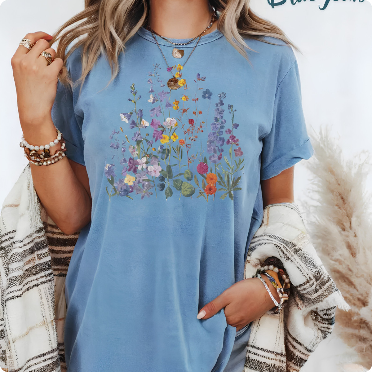 Floral Garden Wildflowers T-Shirt – Botanical Nature Lover Tee