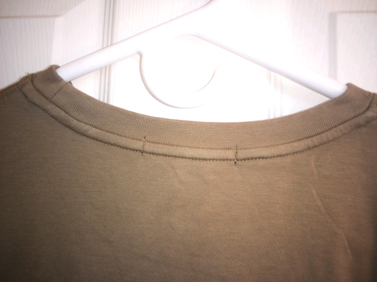 Robert Barakett Mens Sahara Beige Short Sleeve T-Shirt Size M 100% Pima Cotton