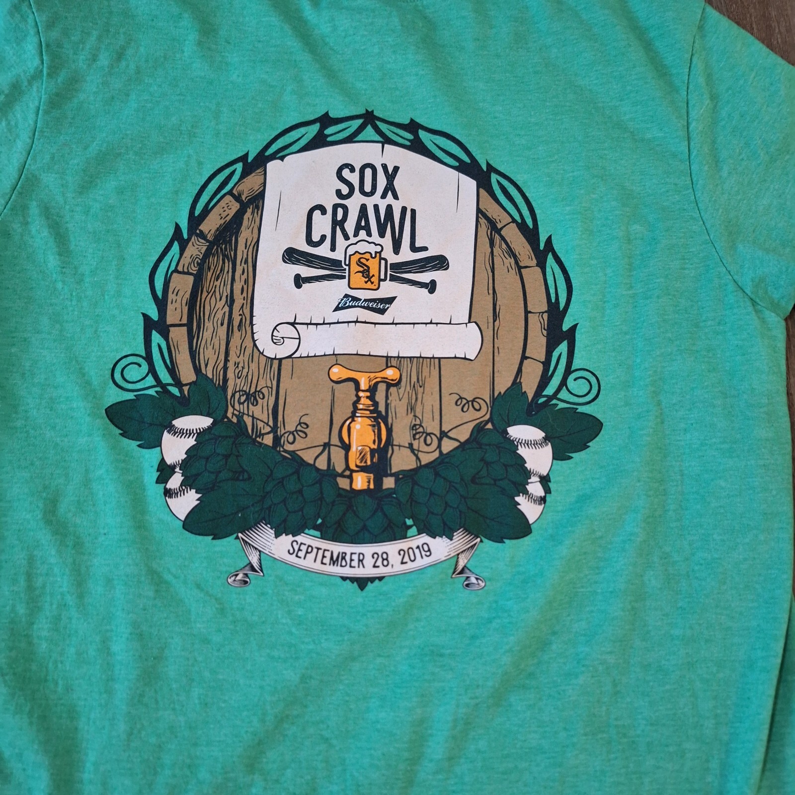 Budweiser Sox Crawl Shirt Adult Medium Green Baseball 2019 Beer Casual Mens LZ