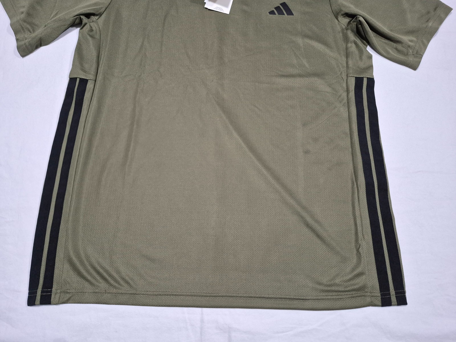 Adidas Mens Training/Running WE Bas 3 S Tee Shirt KD0703 Olive green