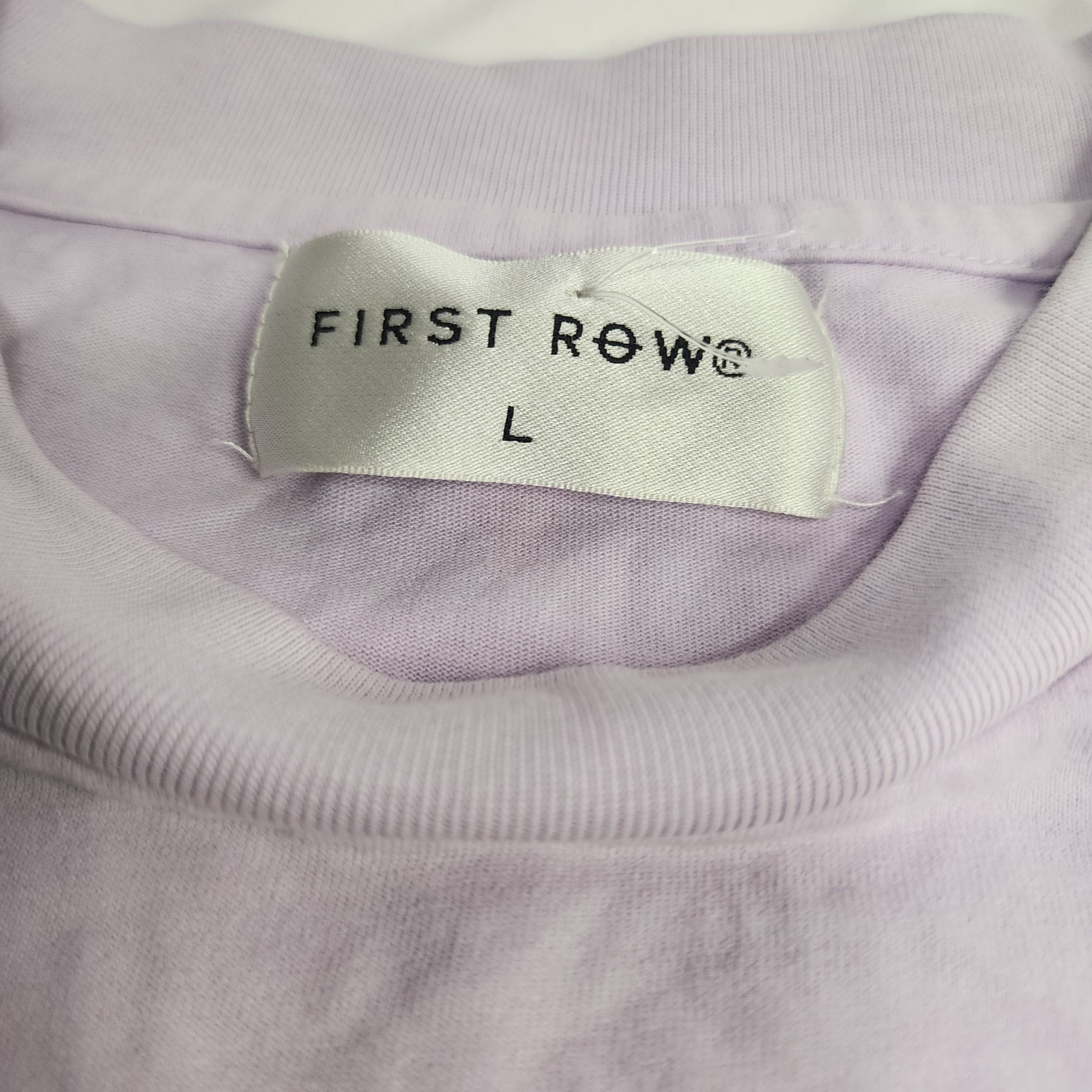 FIRST ROW Art & Design Department Lavender Embroidered / Graphic T-shirt Sz LG