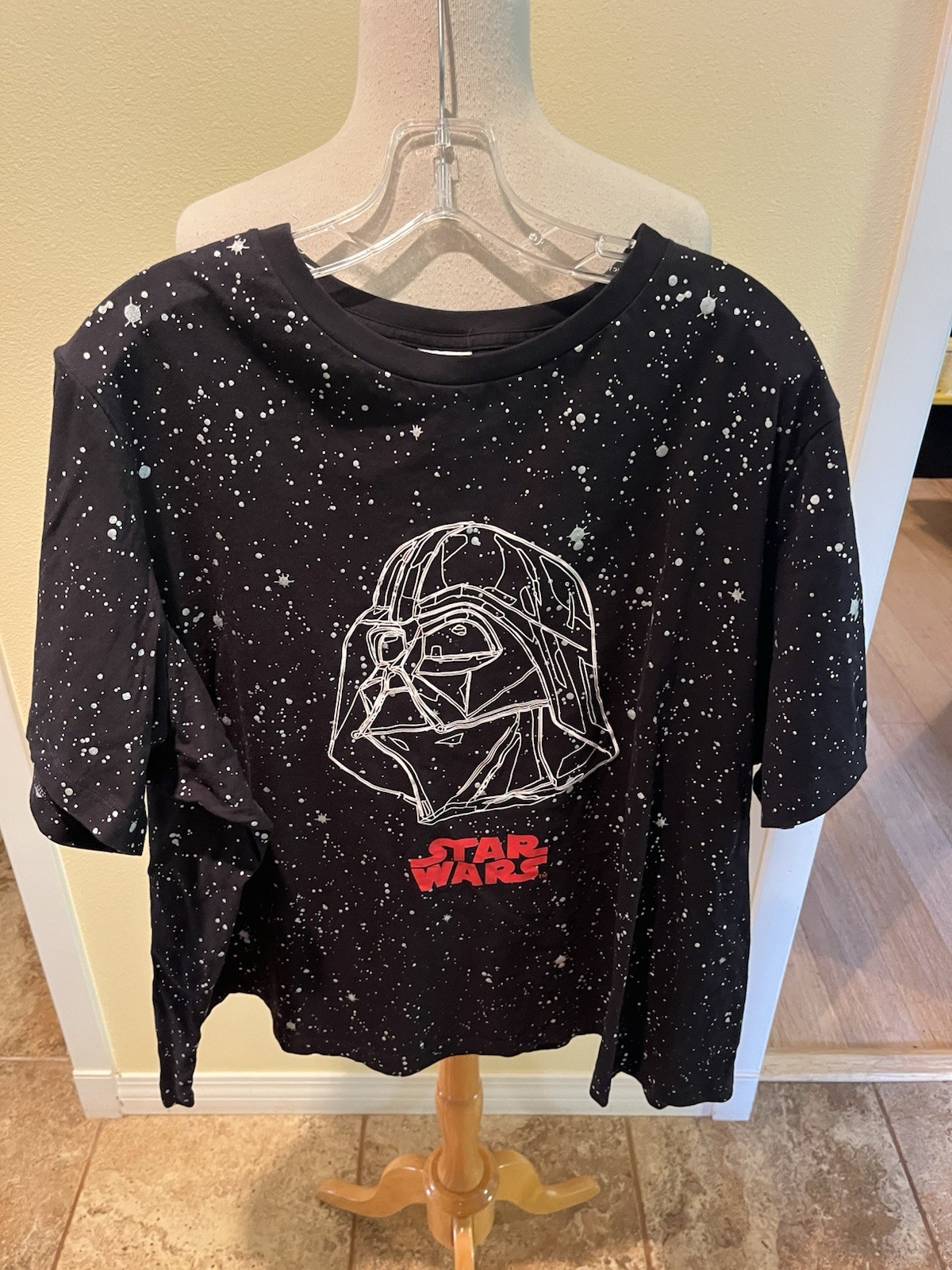 Great Oversized Men’s Tee Star Wars Darth Vader Speckled Starfield Design 2X