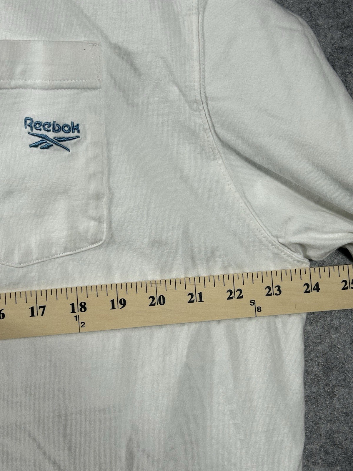 Vintage Reebok Split Fabric Pocket T-Shirt White Ribbed XL Embroidered Logo Tee