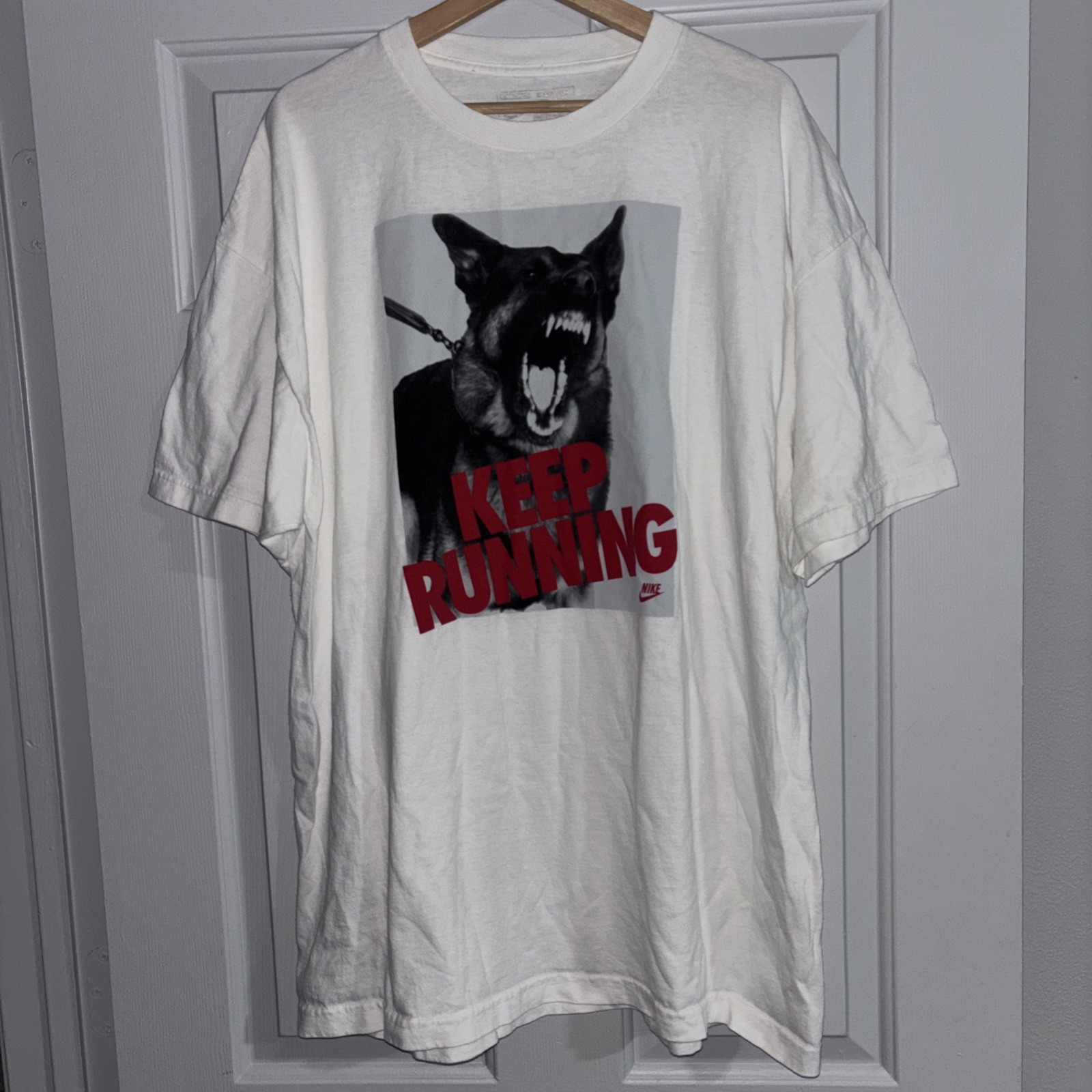 Nike Keep Running Dog T-Shirt Men’s Size XXL White Y2K Rare Vintage