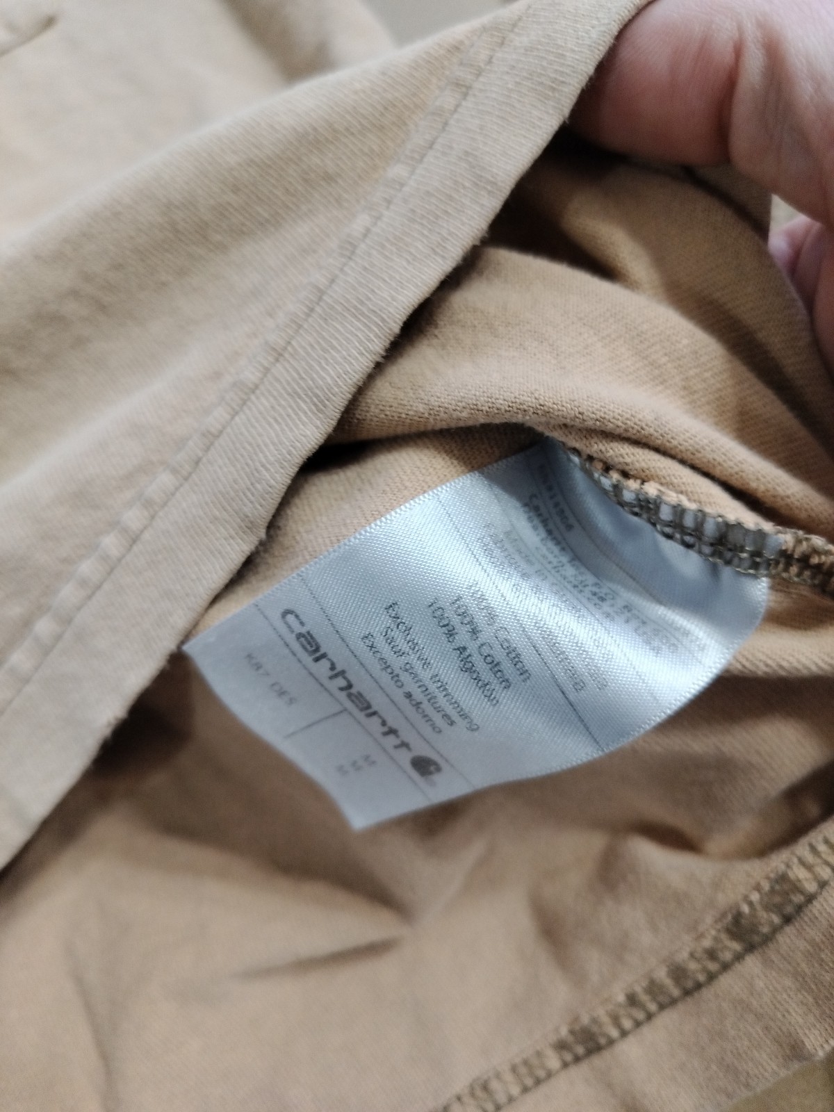 Older Distressed Carhartt Tee Men’s M 100% Cotton Pit 21 Length 27 Flaws