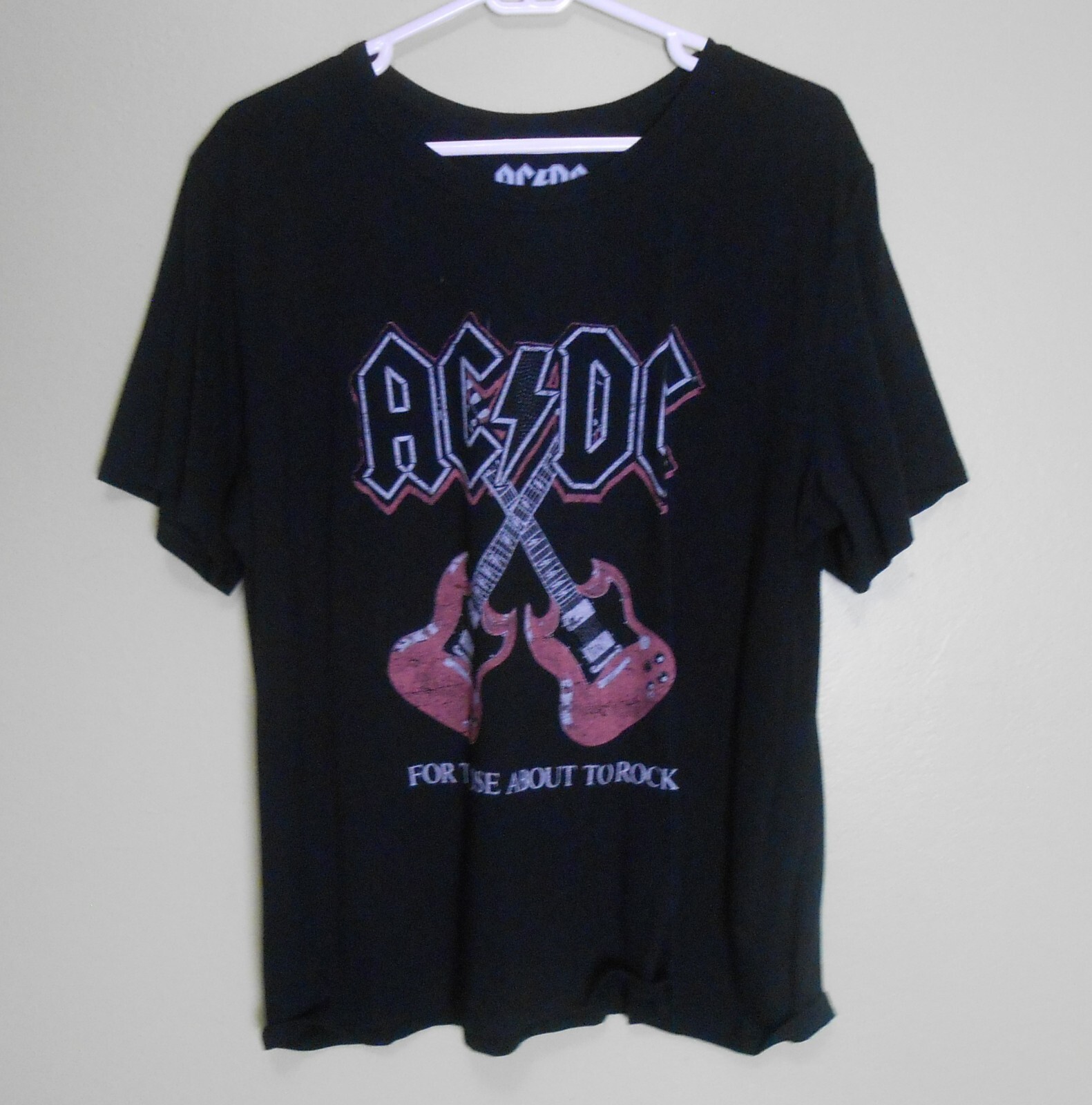AC DC FOR THOSE ABOUT TO ROCK T-SHIRT MEN’S SZ XXL 2021 MACHINE WASHABLE IN COLD