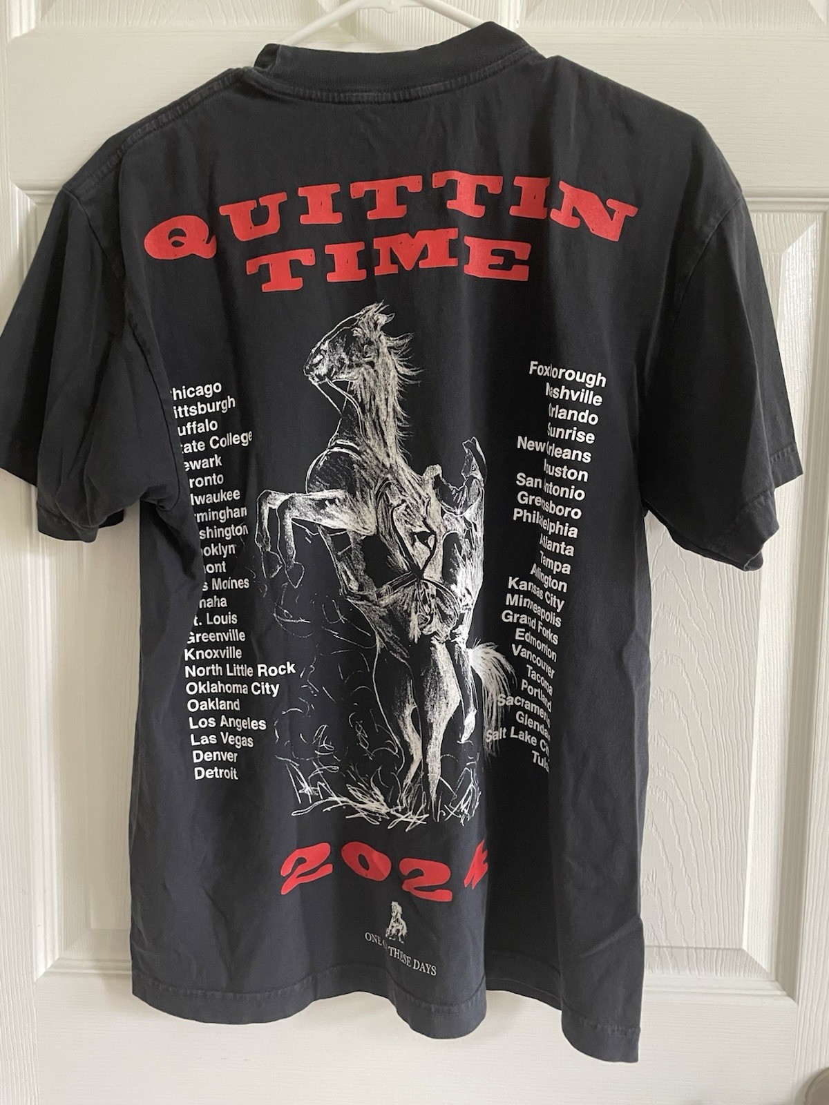 2024 Zach Bryan Quittin Time Tour Med M Concert Graphic T-Shirt NEW Black Horse