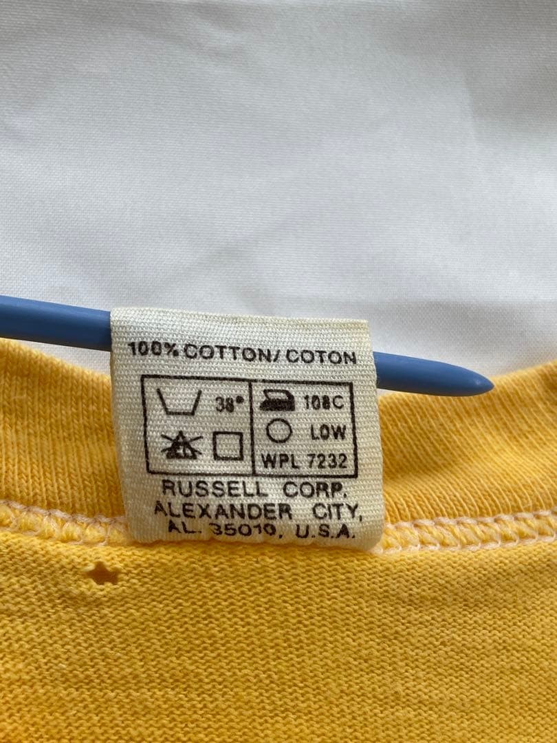 70s Russell Athletic Bobcats T-Shirt Yellow Gold Tag Single Stitch Vintage M