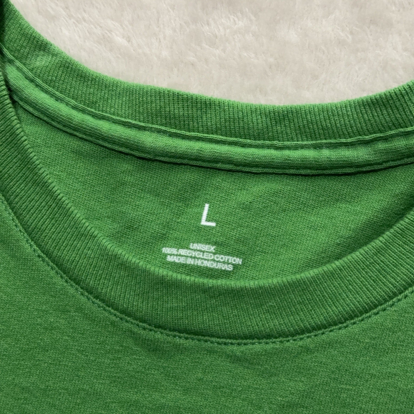 Apple Employee Long Sleeve T-Shirt Men L Green 100% Recycled Cotton Apple Logo