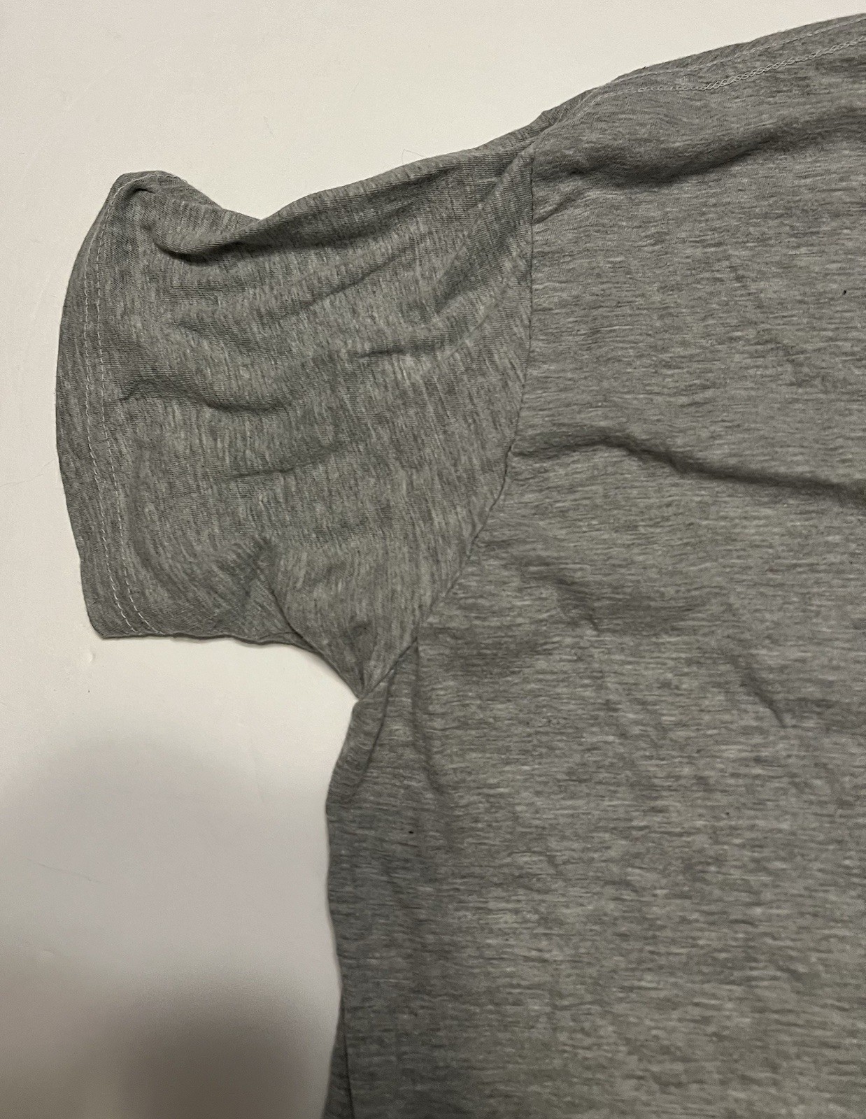 Arm The Animals Clothing Co. Gray Graphic Tshirt Large Short Sleeve Crew Neck