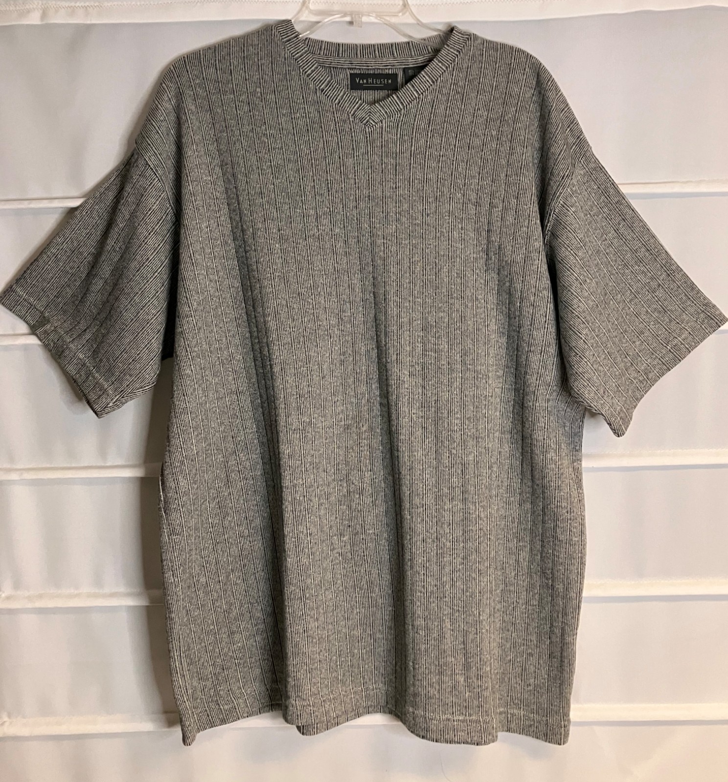 Van Heusen Gray Striped Cotton Rayon Blend V Neck SS Pullover Shirt XXL EC!