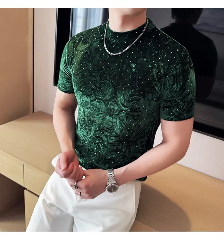 Summer Velvet Pleated Hot Stamping T-shirt for Men’s Fashion Versatile Slim Fit