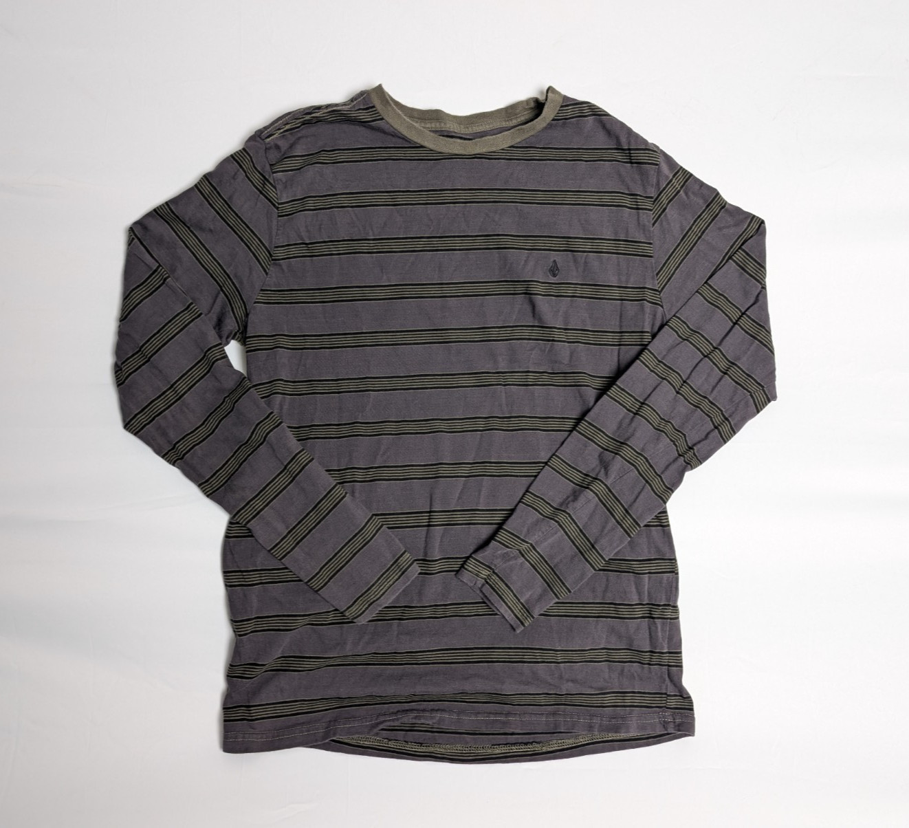 Volcom Stripe Long Sleeve Shirt Men’s Size Medium Embroidered Logo