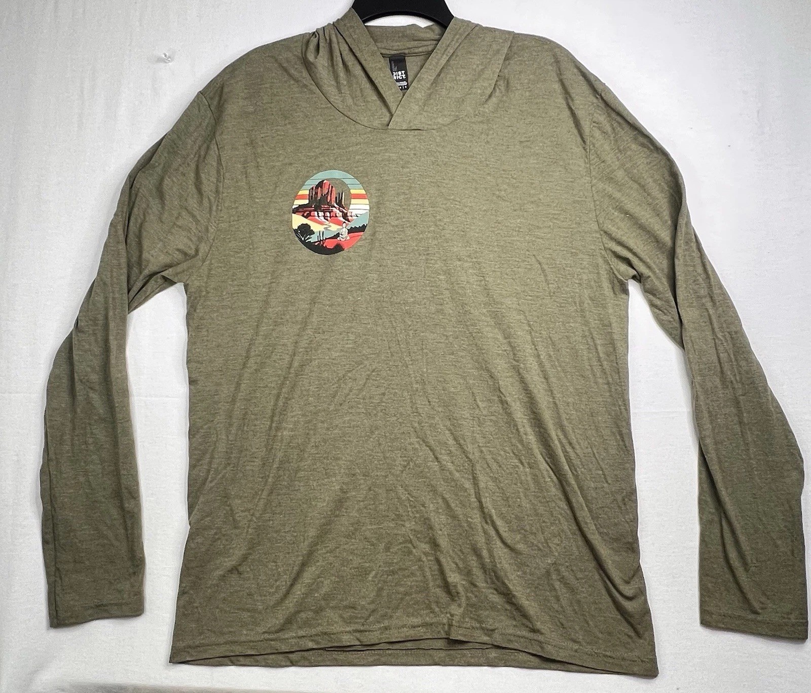 Red Rocks Of Sedona District Perfect Tri Long Sleeve Hoodie Sz Large W/Beanie
