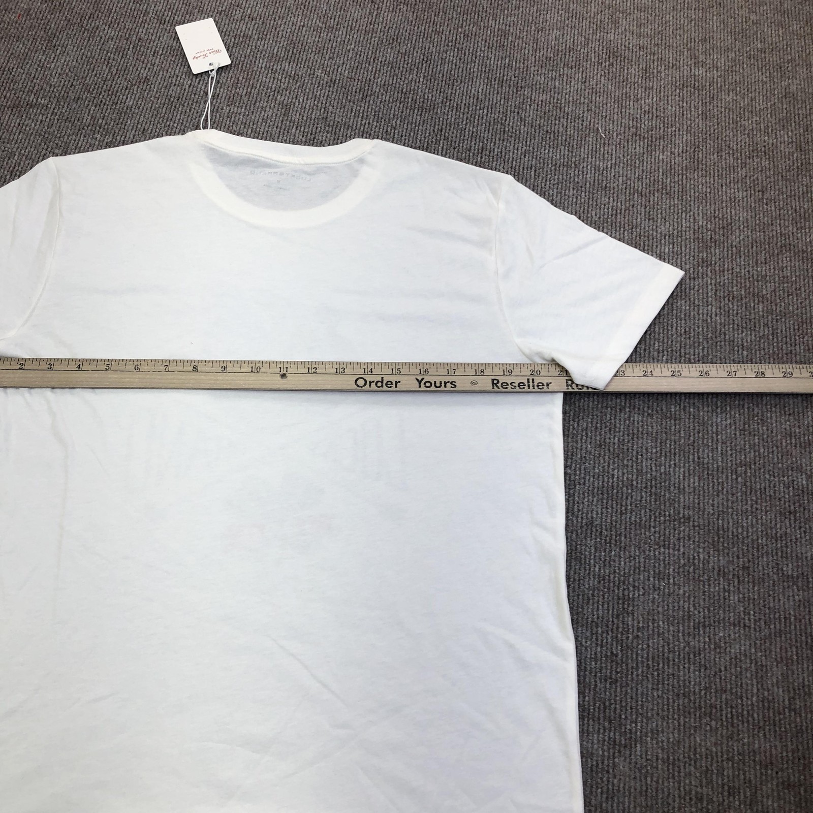 Lucky Brand Shirt Mens Medium White Bear 1990 Clover Arrows Graphic Crewneck Tee