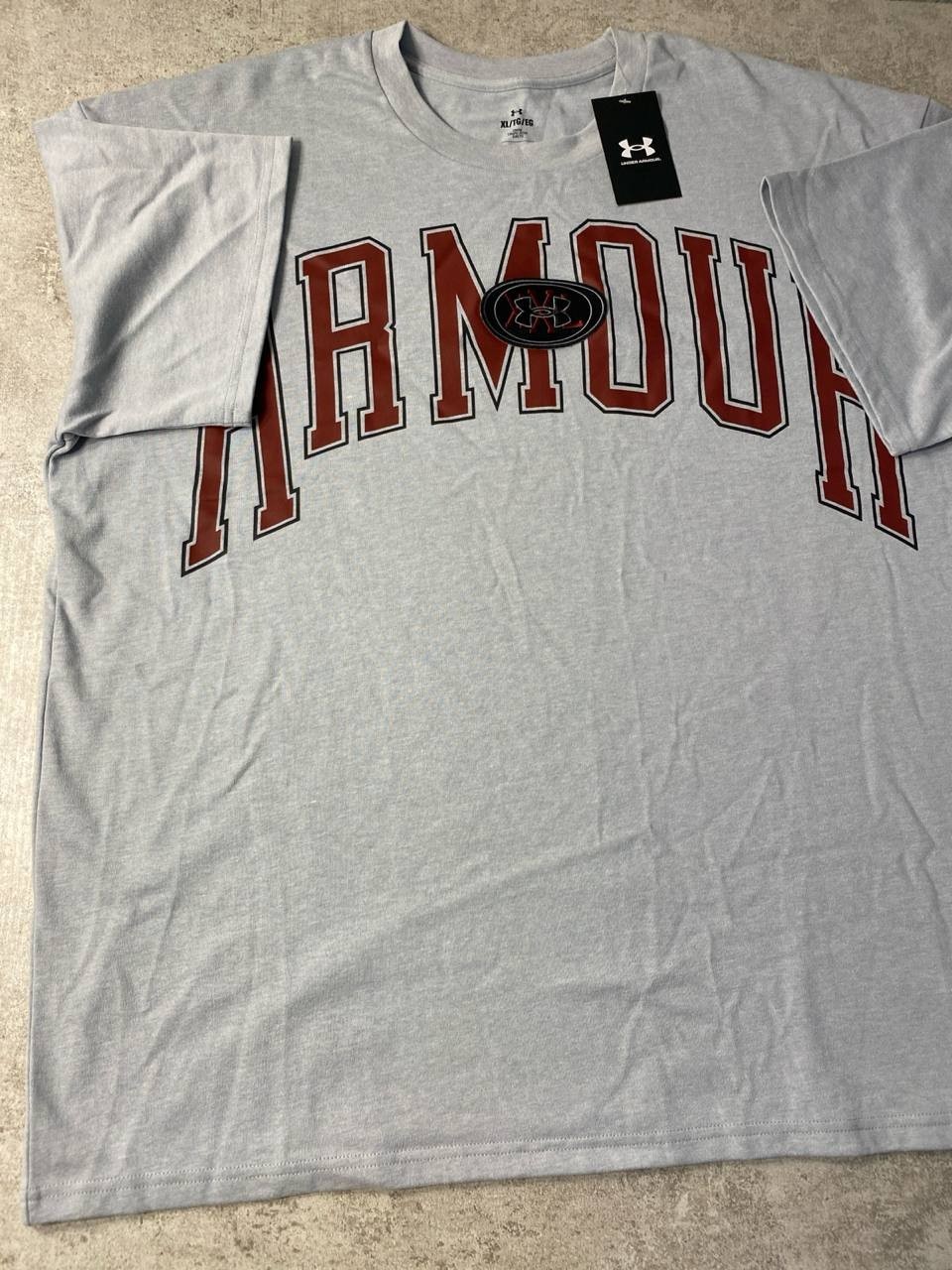 Under Armour Men’s XL Gray Graphic T-Shirt NWT New With Tags