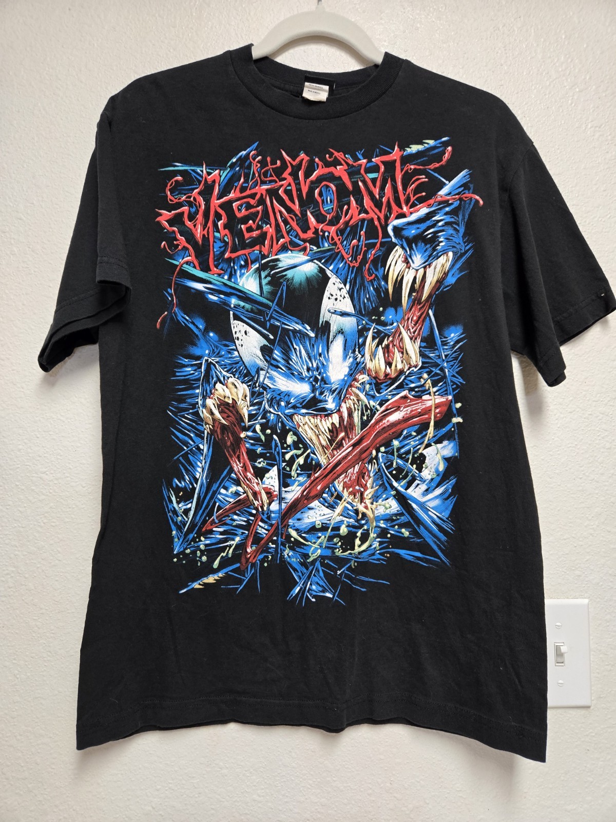 Vintage Y2K Venom Marvel Mad Engine Black Graphic Shirt Size Medium RARE FIND