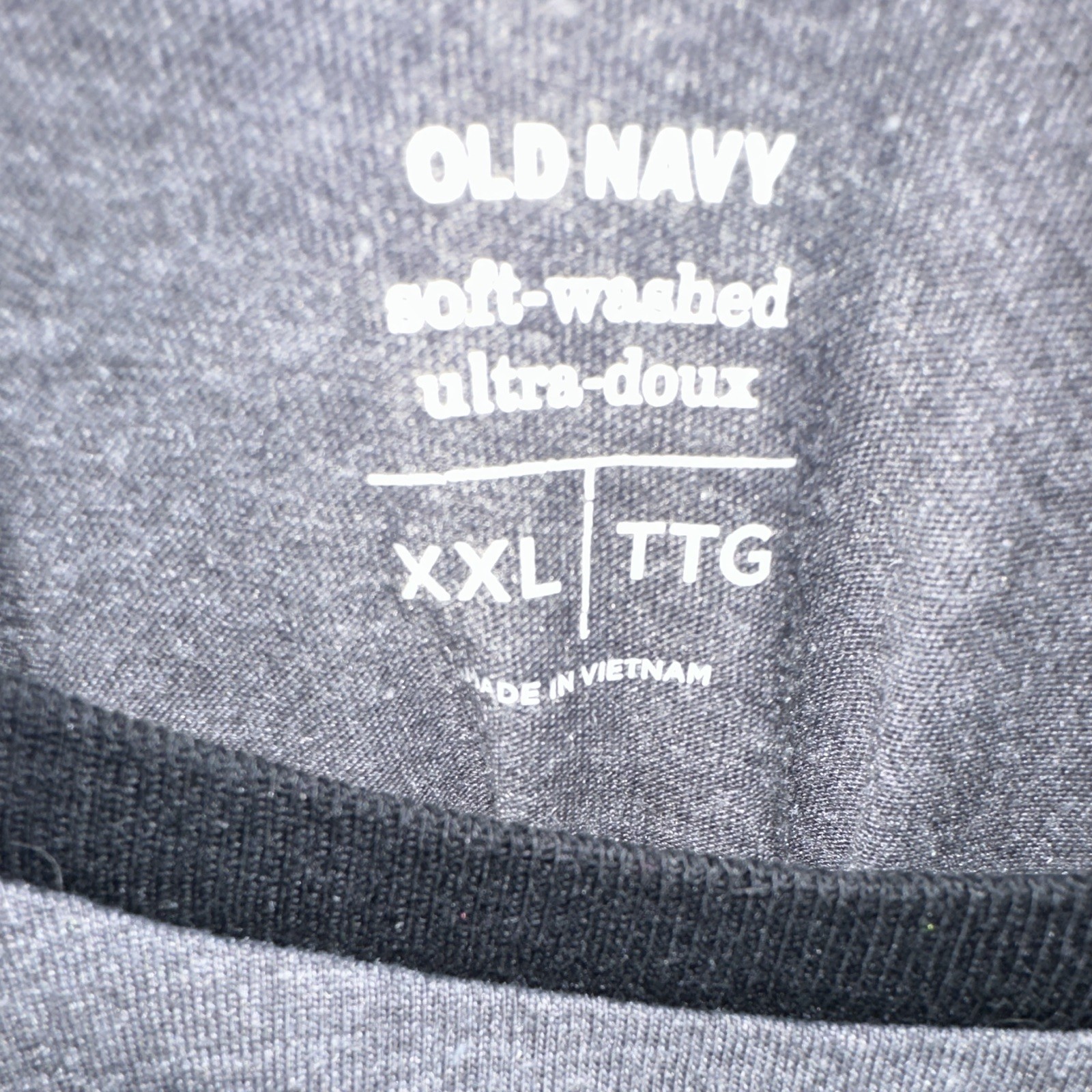 Old Navy Men’s 2XL Gray/Black Soft-Washed Colorblock Raglan Crew T-Shirt