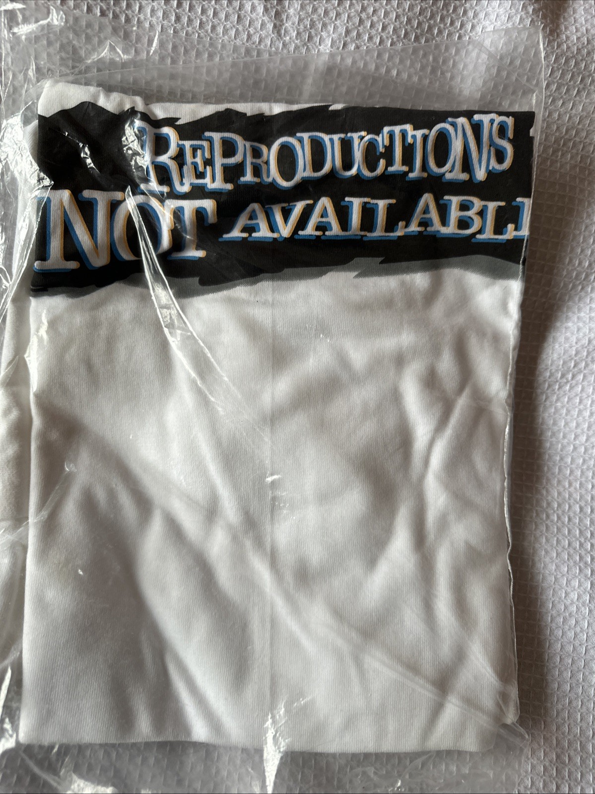 Hanes “I’m An Original-Reproductions Not Available -T Shirt NIP Adult Large