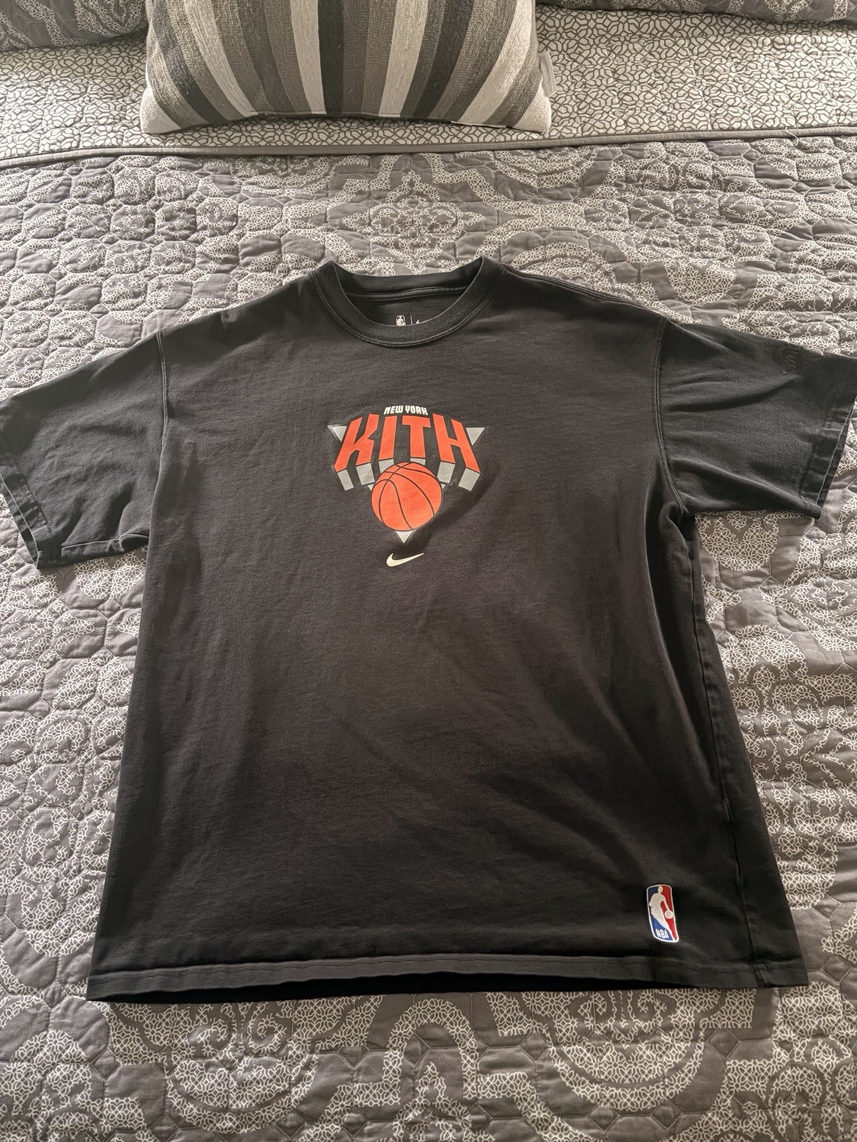 KITH Nike for New York Knicks Tee (FW21) Logo – Large – Size L