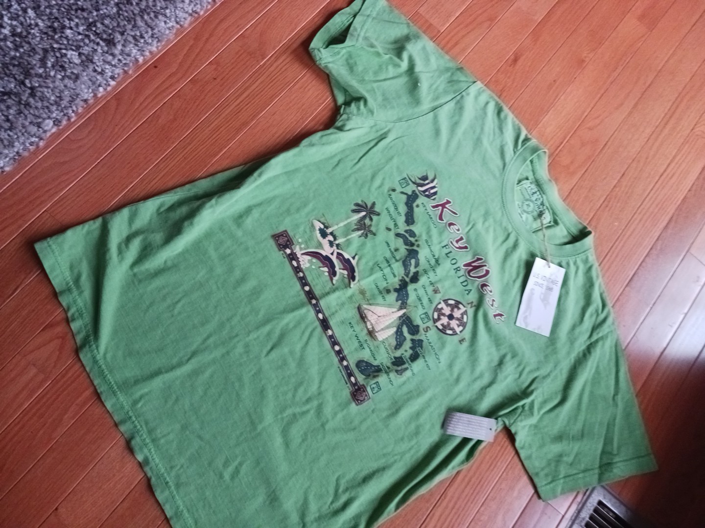 Nwt U.S. VINTAGE t-shirt Key West FL Map XL Apple Green