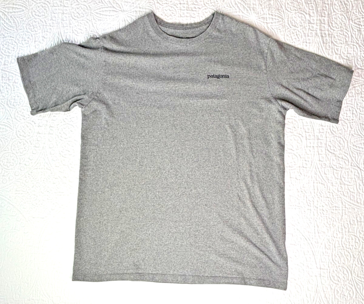 Patagonia Mens Responsibili-tee Tshirt Sze L Grey Regular Fit Blended Fabric EUC