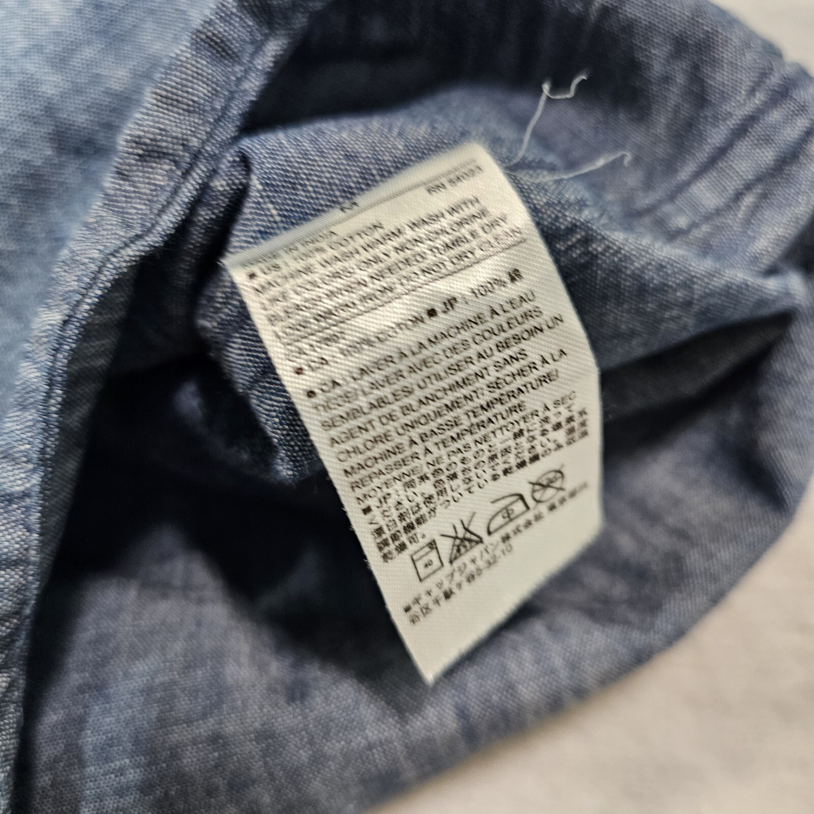 Banana Republic Henley Shirt Mens M 100% Cotton Pocket Button Up Chambray Denim