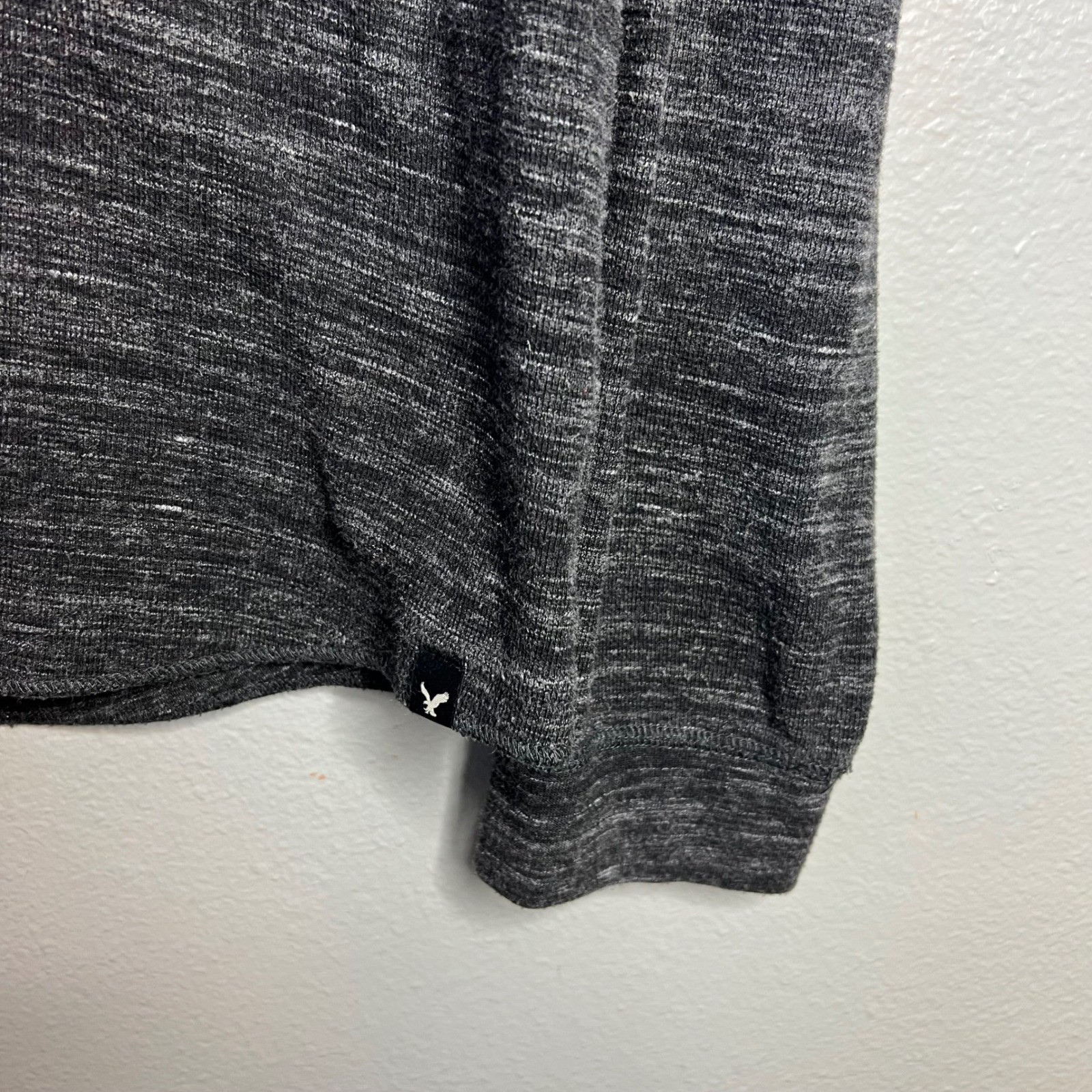 American Eagle Henley Shirt Mens Size L Heathered Gray Space Dye Long Sleeve