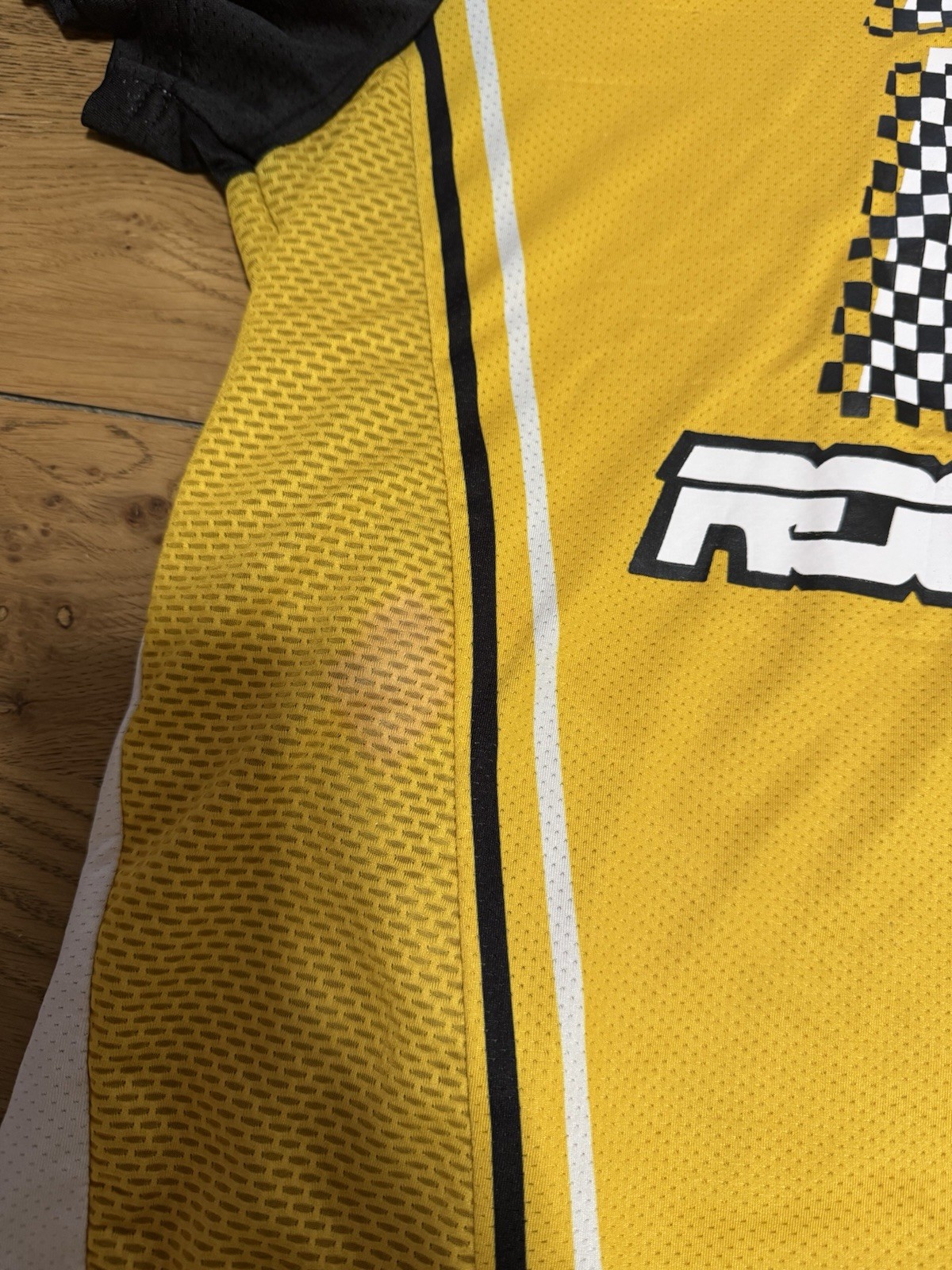 Rockstar Original Jersey Style Short Sleeve Shirt Size Large Mesh Blended Fabric