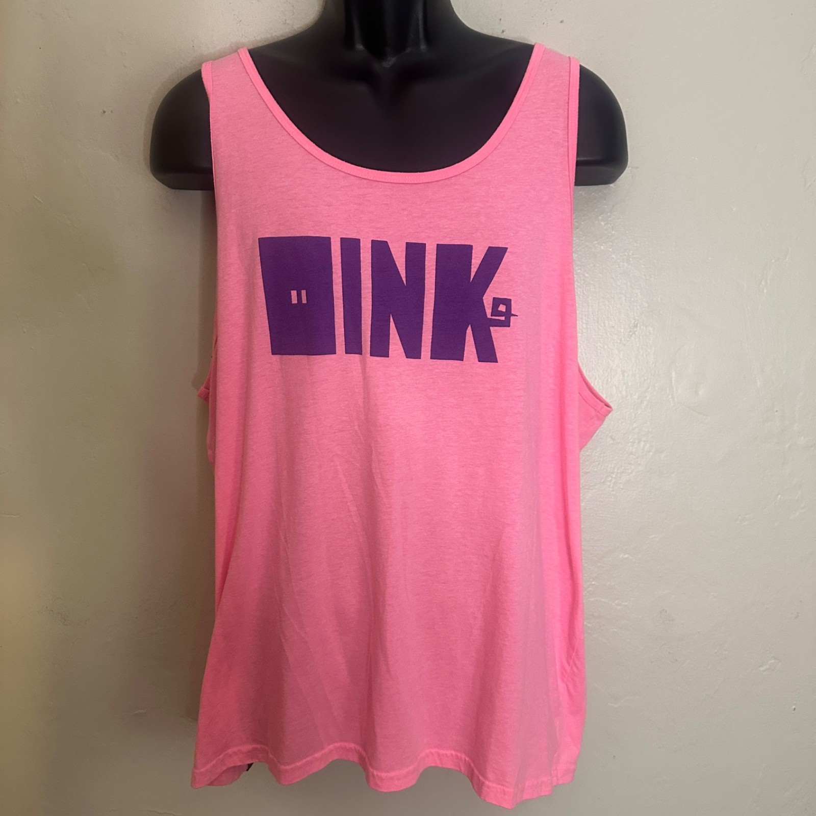Silber Fuchs Oink Tank Top 23″ armpit to armpit Cotton blend No size or fabric