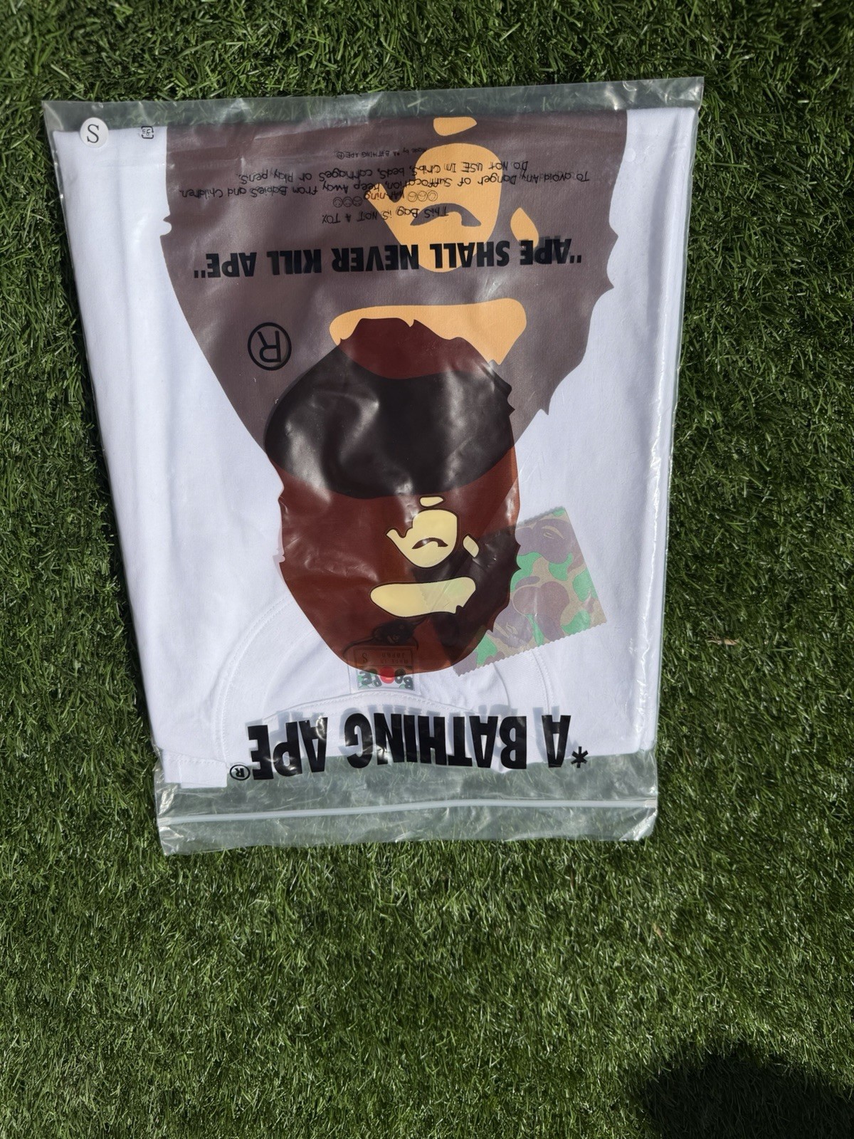A Bathing Ape BAPE White Ape Head Graphic Tee Men’s Size S Crew Neck Cotton