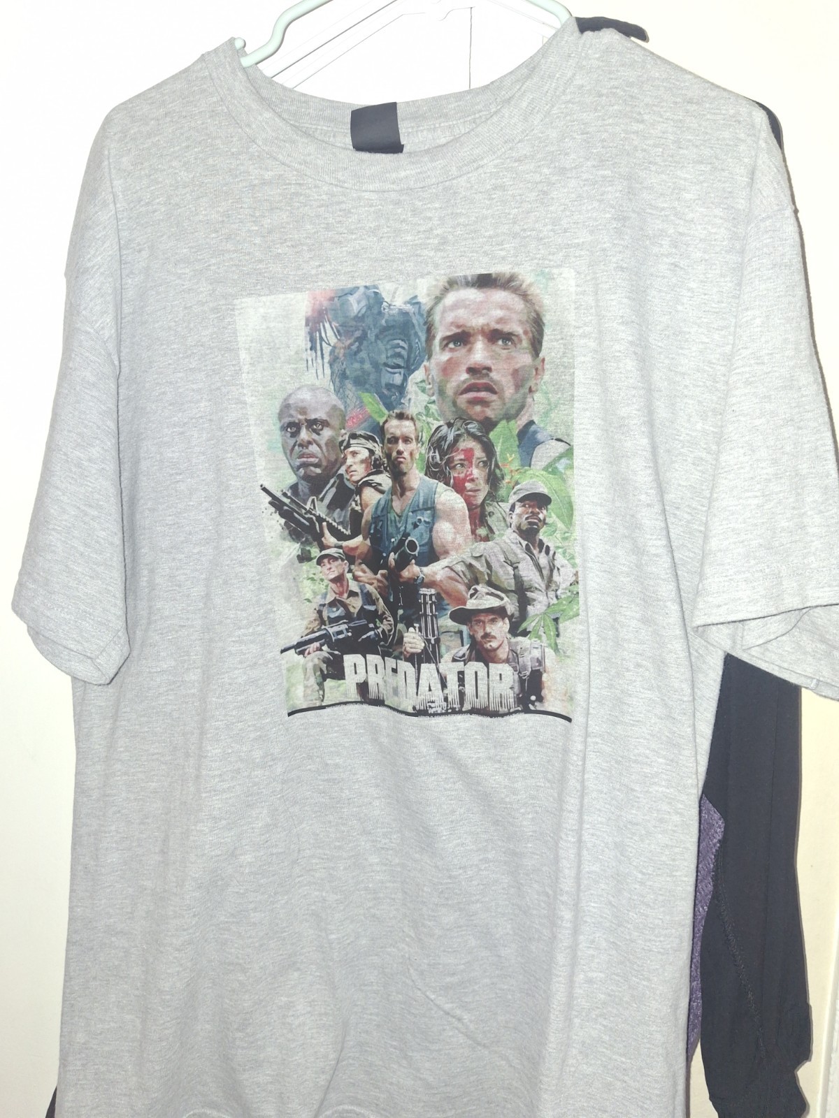 choose Size/color POD(print On Demand)Predator T-shirt