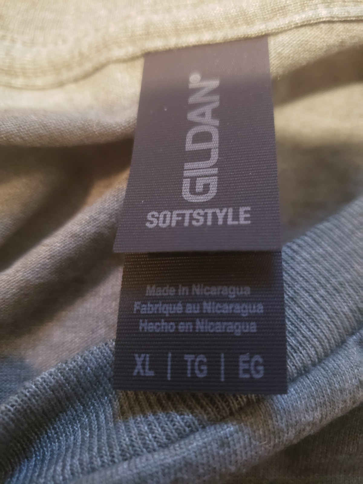 Gildan Adult T-Shirts 4-Pack Mixed Fabric and Colors Look Free Shipping!