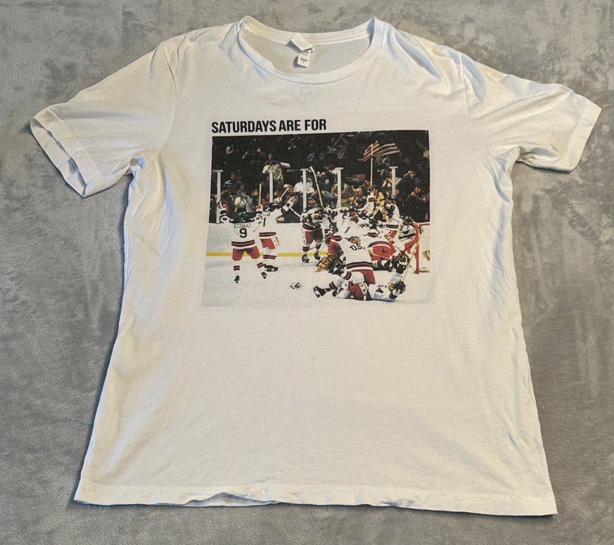 Large Barstool Sports Dive Bar Shirt Club Lot USA Hockey Saturdays Brewing Beer