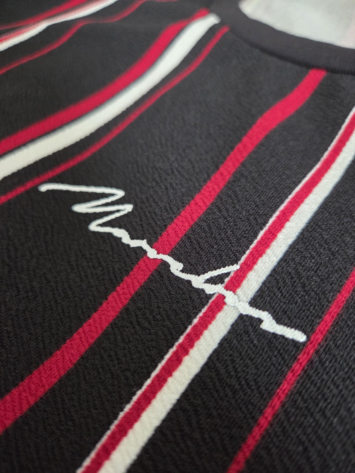 SHEIN Men’s Black Red White Striped Logo T-Shirt Slim Fit Crew Neck Size M