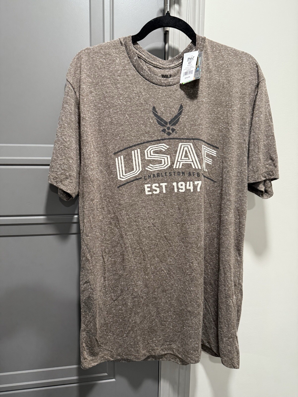 United States Air Force “USAF EST 1947” Military Logo Brown T Shirt Tee – MEDIUM