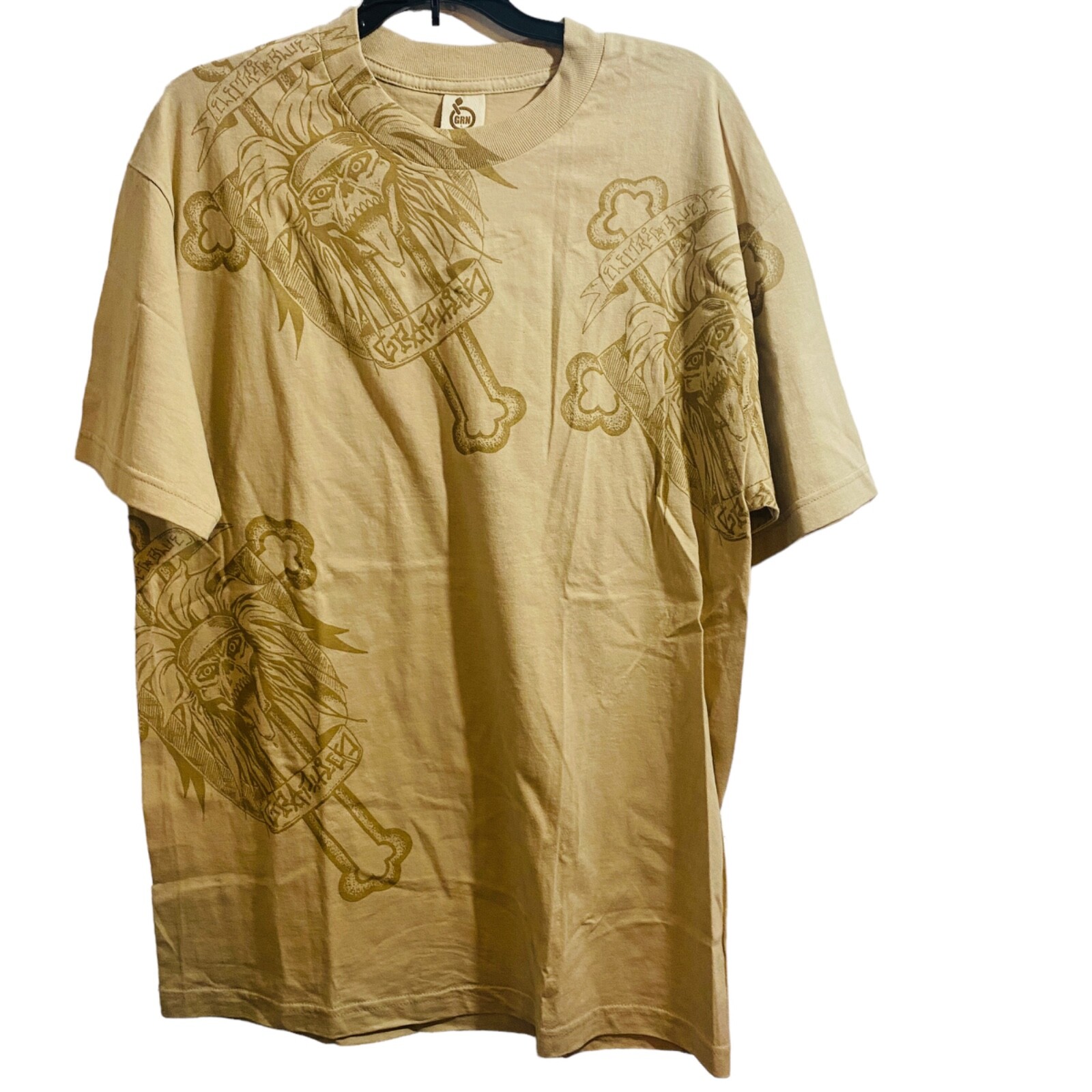 GREEN Apple Tree T Shirt Men’s Size Large Beige Short Sleeve Crewneck Vintage