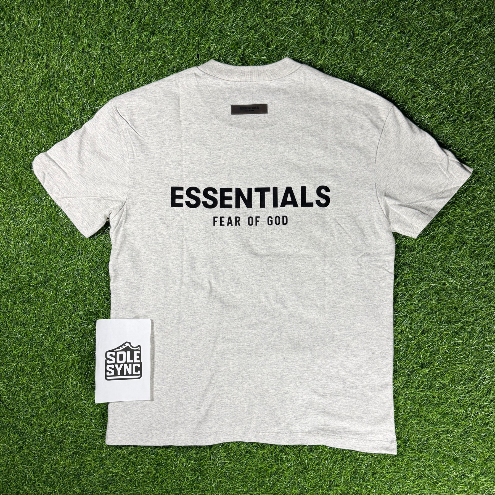 Fear of God Essentials T-Shirt SS22 Light Oatmeal – 100% Authentic (XS-XL)