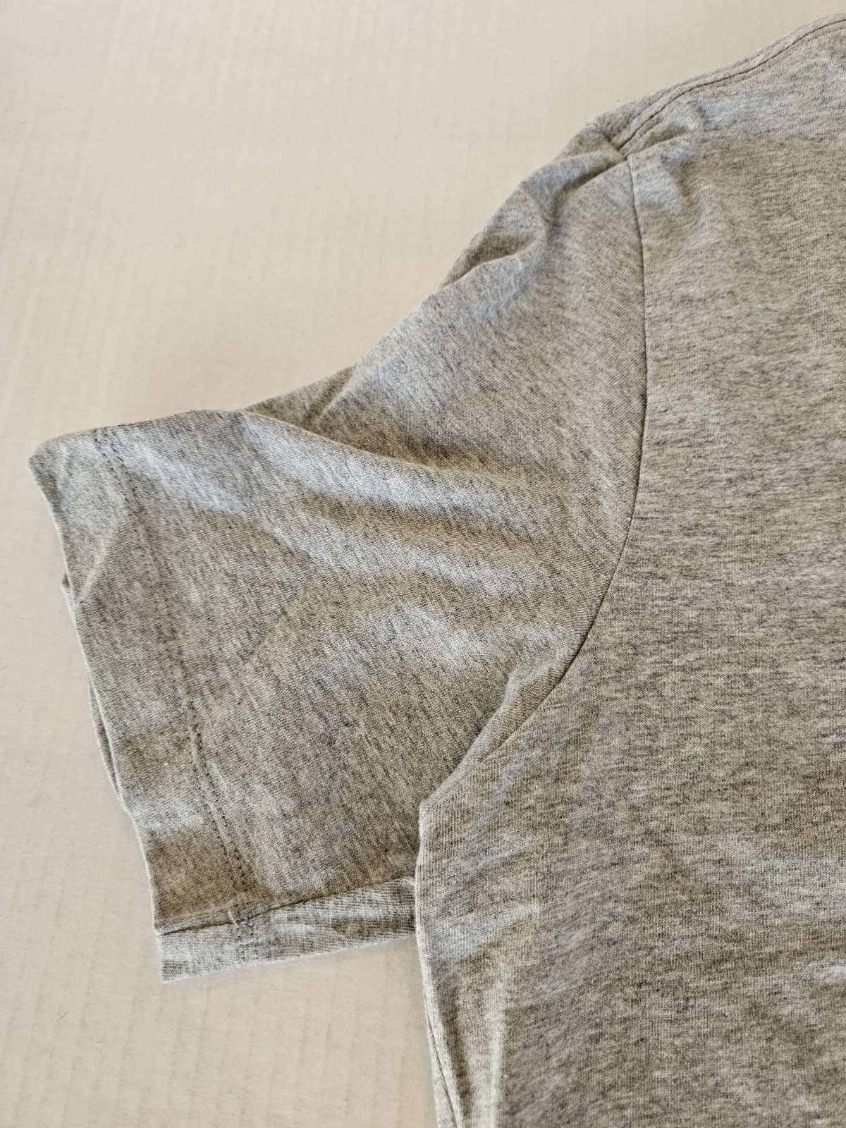 Nike Men’s Shirt Size/Small “Just Do It” Gray Tee AR5006-063 NWT