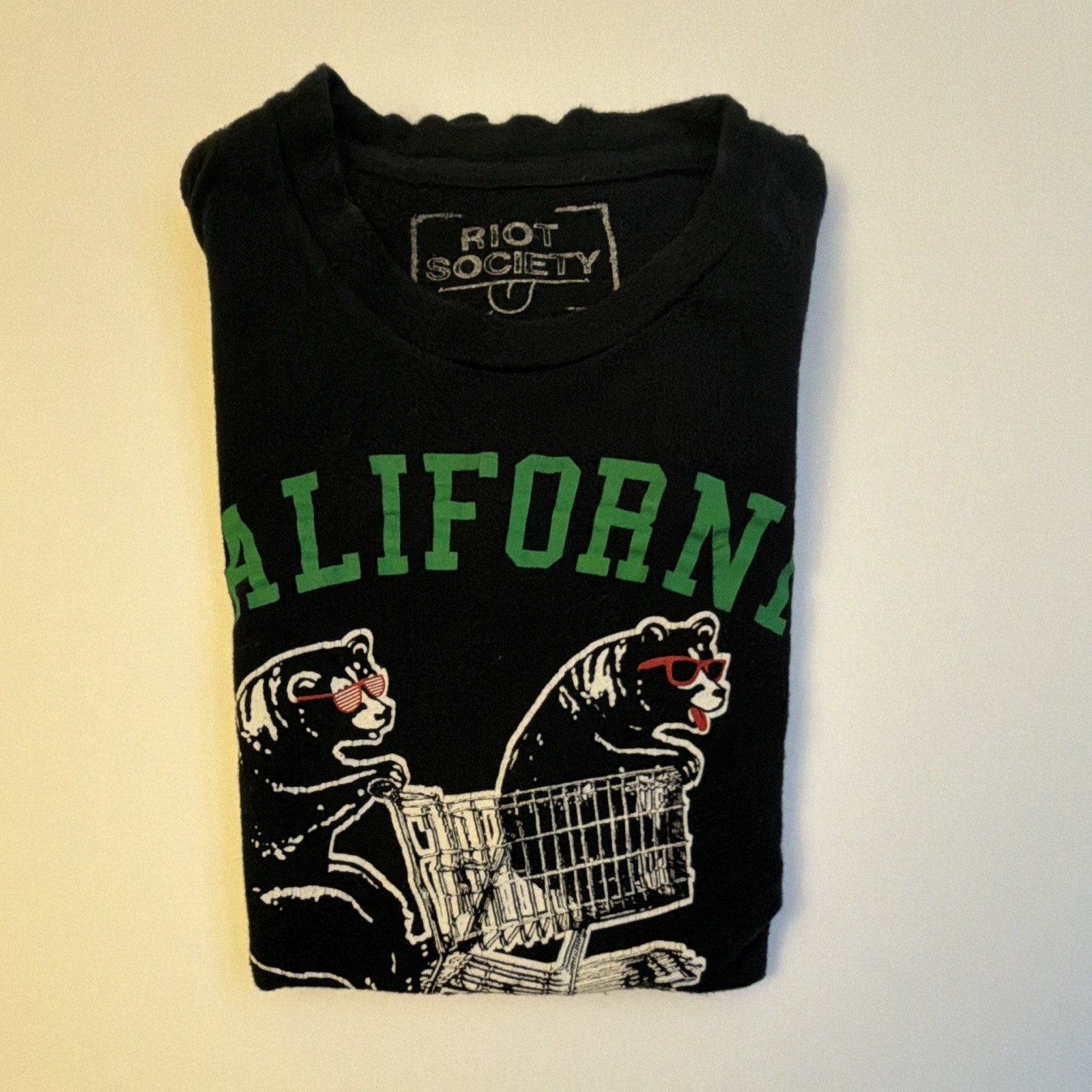 Riot Society unisex Size S Black California Bear Graphic Cotton Jersey T-Shirt