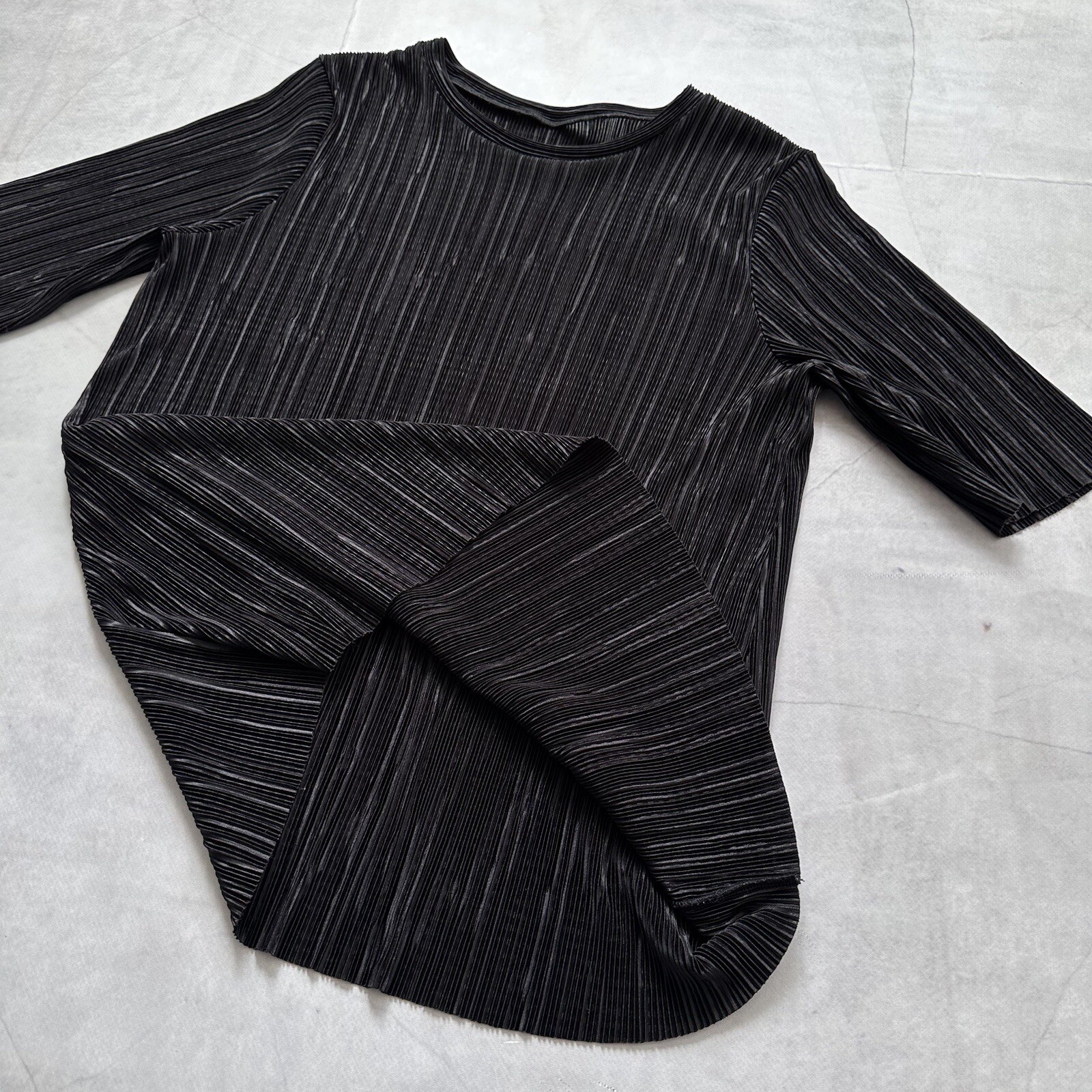 Japan Unbranded Issey Pleats Please Style Vintage Black Pleated T Shirt