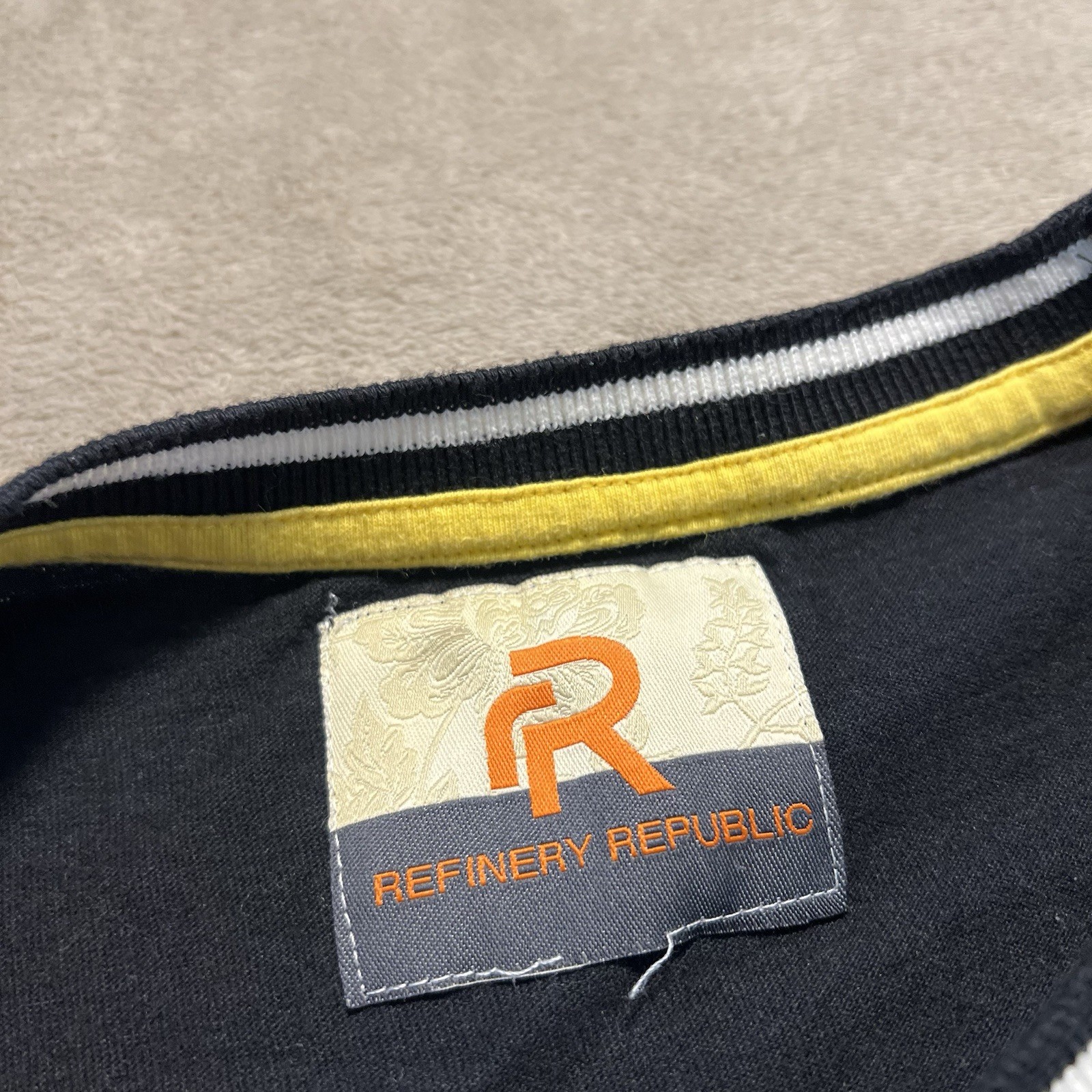 Refinery Republic Globe T Shirt Mens L Reflective Rainbow Graphic
