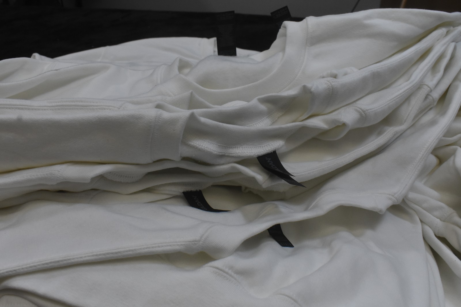 Gildan Heavy Blend Blank Long Sleeve Plain White Sweatshirt Mens Large Lot Of 12