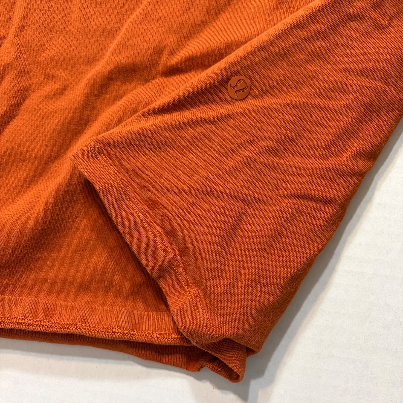 Lululemon UT Texas Longhorns Burnt Orange T-Shirt L Clean Simple 1-Side Logo