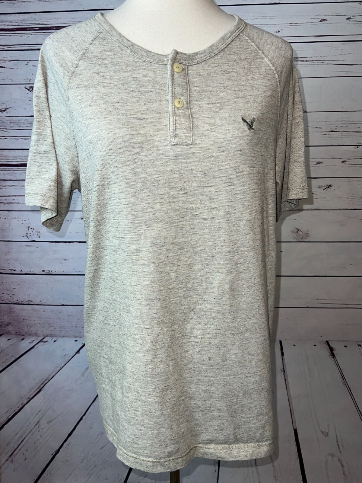 American Eagle Shirt Medium Classic Fit Mens Short sleeve henley Y2K Preppy 80s