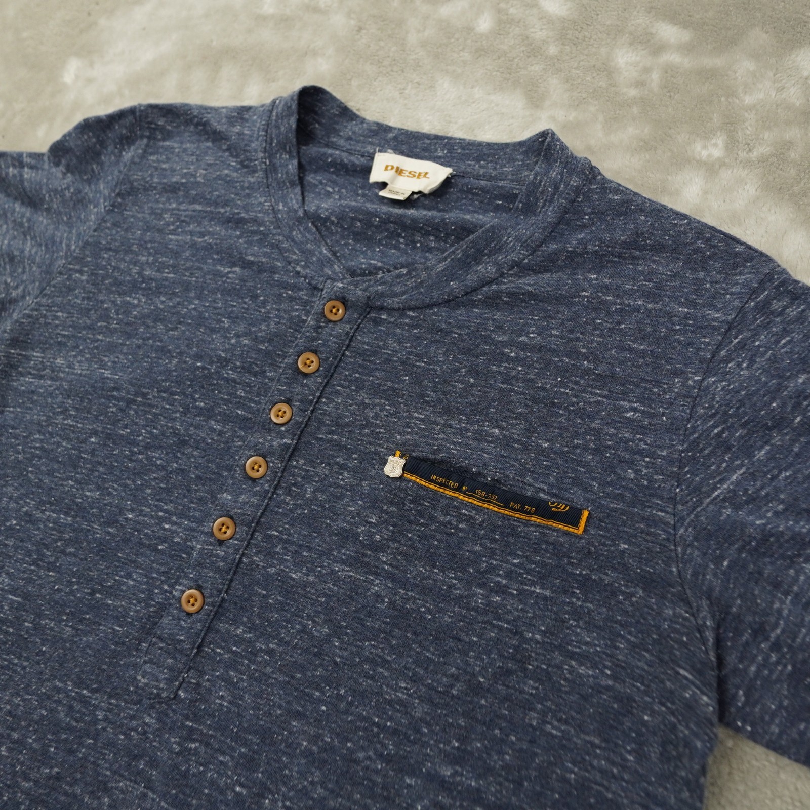 Diesel 6 Button Henley T Shirt Men’s Medium Heather Blue Short Sleeve Marled
